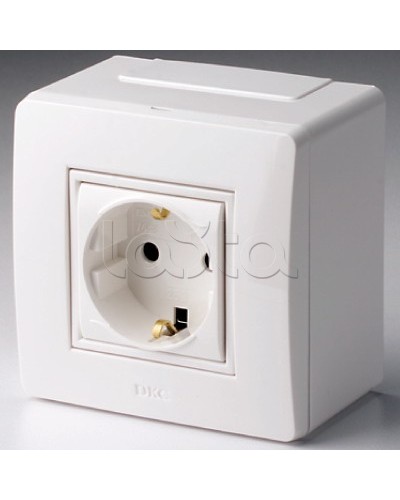 Коробка в сборе с силовой розеткой, белая DKC 10482 в Сергиевом Посаде Распределительные коробки Pintop.ru
