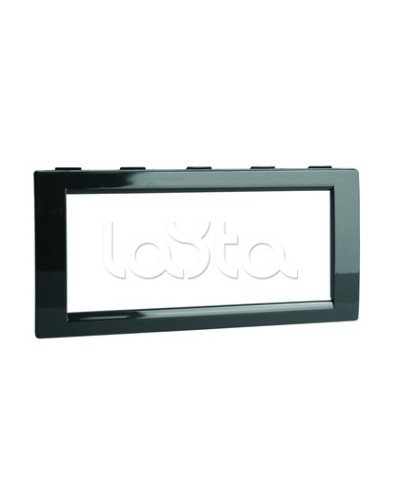 Рамка универсальная на 4 модуля, цвет чёрный DKC F00013B в Сергиевом Посаде Аксессуары для стоек и шкафов Pintop.ru