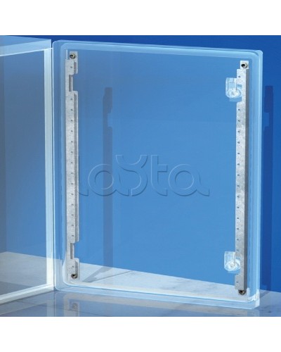 Рейки дверные, вертикальные, для шкафов CE В=700мм, 1 упаковка - 2шт. DKC R5S70 в Сергиевом Посаде Аксессуары для стоек и шкафов Pintop.ru