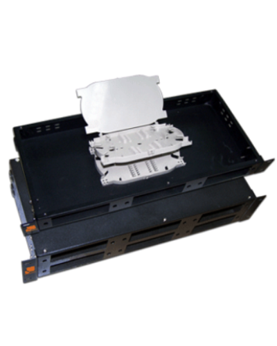 Кросс оптический 19 стоечный на 6 адаптерных панелей, 2U, с 4-мя сплайс-кассетами LANMASTER LAN-FOBM-RM-6P в Сергиевом Посаде Кросс оптический Pintop.ru