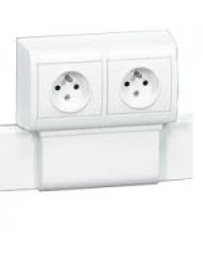 Рамка Mosaic Legrand 031621 в Сергиевом Посаде Аксессуары для кабель-канала Pintop.ru