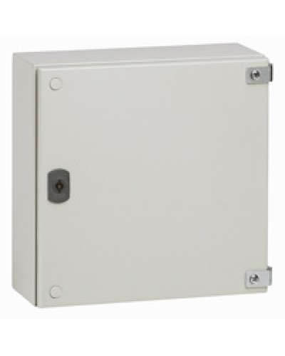 Промышленная коробка Atlantic металлическая квадратная IP66 IK10 300x300x120 мм RAL 7035 Legrand 035608 в Сергиевом Посаде Щиты электрические Pintop.ru